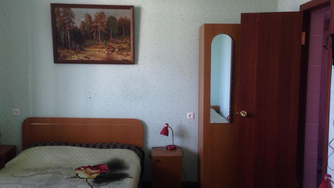 У Людмилы 加格拉 外观 照片